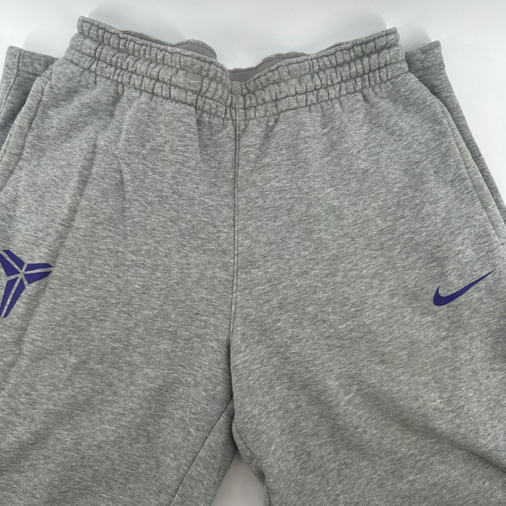Nike Kobe Bryant Sweatpants Mens Medium Gray Purple Mamba Logo Fleece Joggers